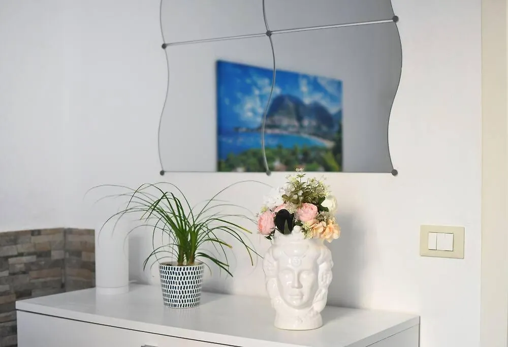 Casa Delle Grazie Palermo Apartment 0*,  Italy