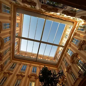 Grand Piazza Borsa Hotell